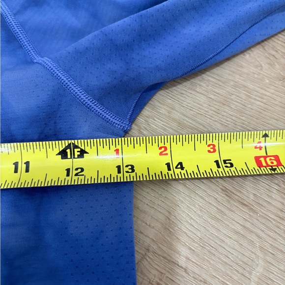 Lululemon Swiftly Top Size 2 - Picture 5 of 6